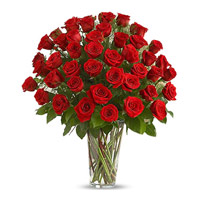 Friendship Day Flowers Deliver Red Roses in Vase 75 Flowers in Hyderabad